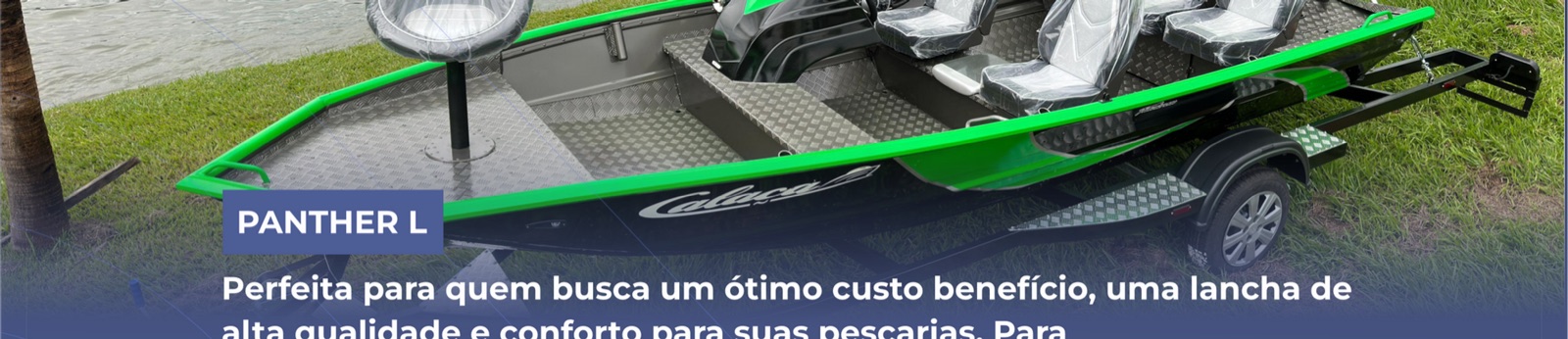 Lancha de alumínio Calaça em navegação